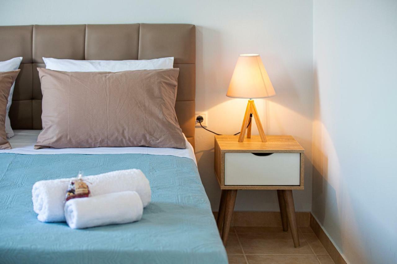 Antigone Apartments Argostoli المظهر الخارجي الصورة
